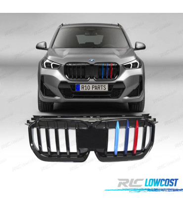 GRELHA BMW X1 U11 22- LOOK M PRETO BRILHANTE TRICOLOR